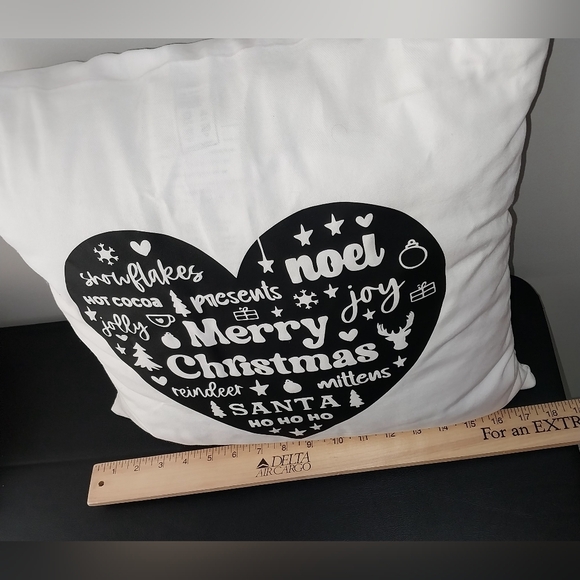 Christmas Thanksgiving Pillow WITH Cover 15 X 17.5 Inches - Picture 5 of 7